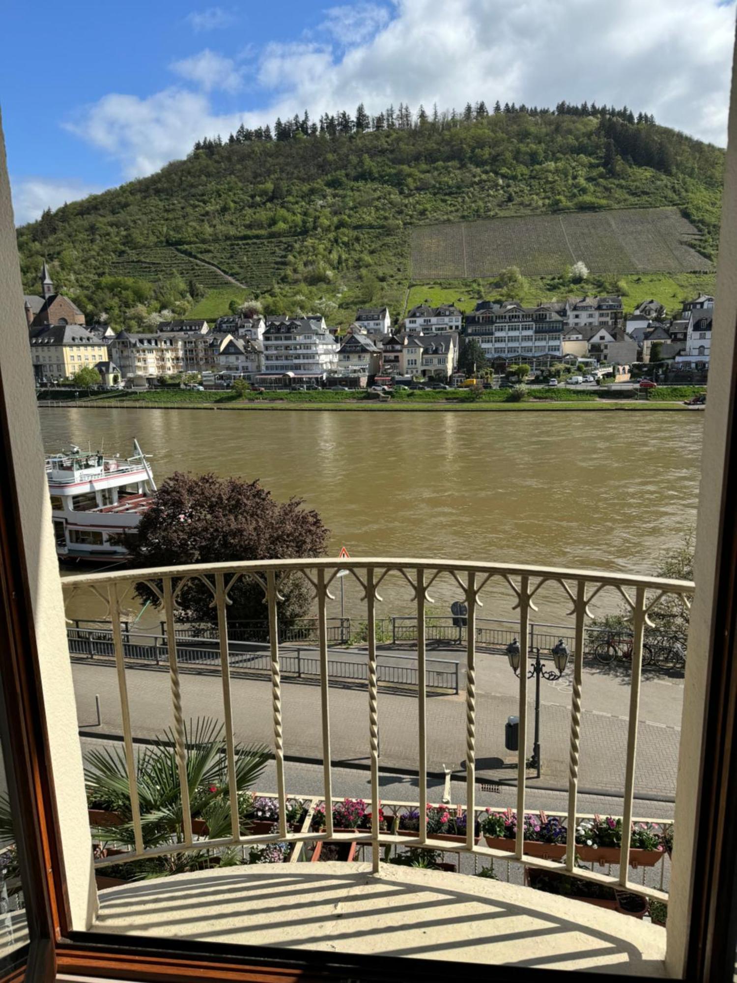 Holiday Apartment Mit Moselblick Im Moselhaus Cochem Zewnętrze zdjęcie